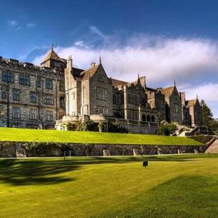 Фотографии гостиницы 
            Bovey Castle