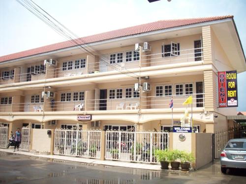 Фотографии хостела
Orient House