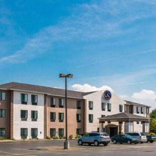 Фотографии гостиницы 
            Comfort Suites South Haven