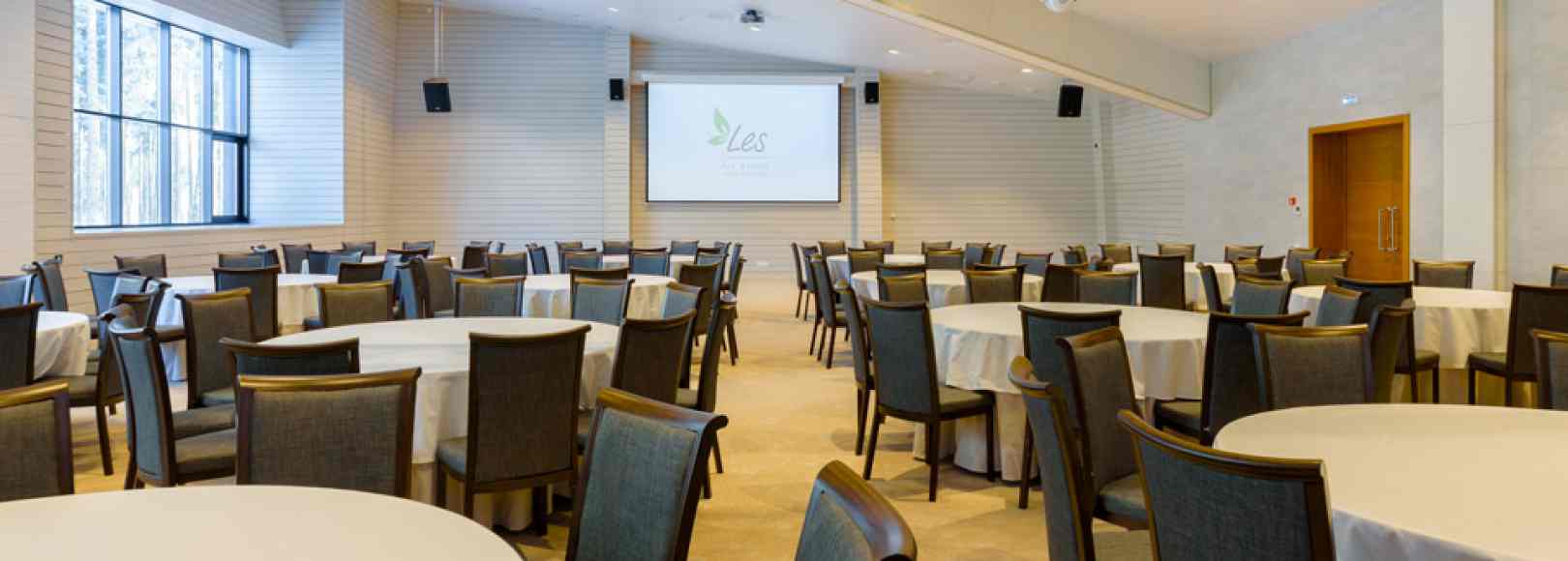 Фотография банкетного зала Optimus