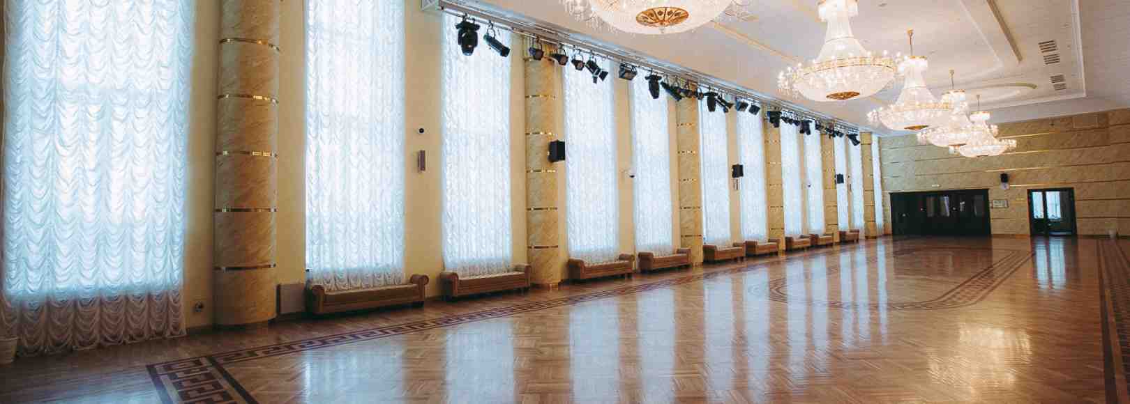 Фотография концертного зала Танцевальный зал Дворца культуры Нефтяник им. В.И. Муравленко