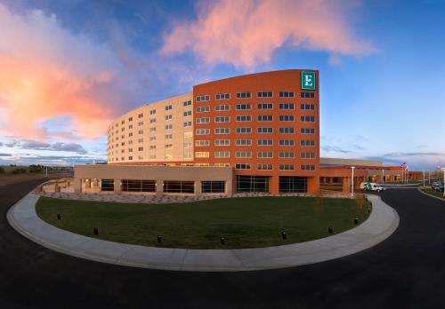 Фотография гостиницы Embassy Suites Loveland Hotel, Spa & Conference Center