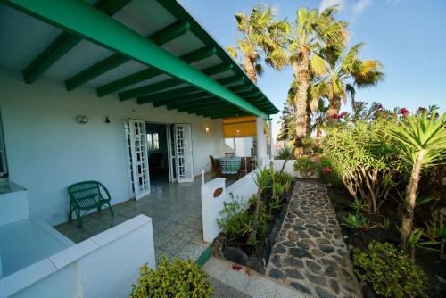 Фотография гостевого дома Monte Rojo