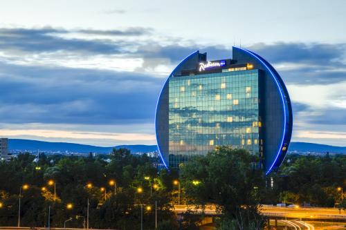 Фотография гостиницы Radisson Blu Hotel Frankfurt