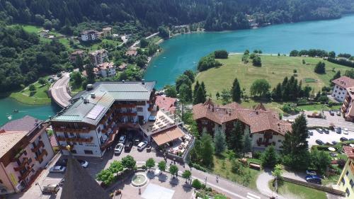 Фотография гостиницы Ariston Lake View Hotel