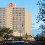 Фотография гостиницы Sheraton Bucks County Langhorne