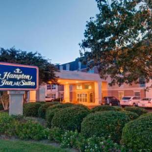 Фотографии гостиницы 
            Hampton Inn & Suites Williamsburg-Richmond Road