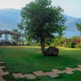 Фотография гостиницы Lakeview Resort Lavasa