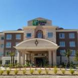 Фотография гостиницы Holiday Inn Express and Suites Atascocita - Humble - Kingwood, an IHG Hotel