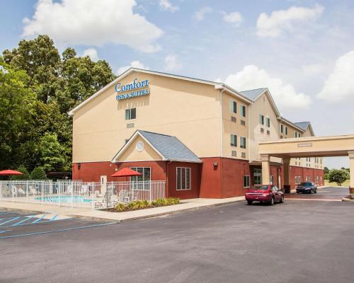 Фотографии гостиницы 
            Comfort Inn and Suites - Tuscumbia/Muscle Shoals