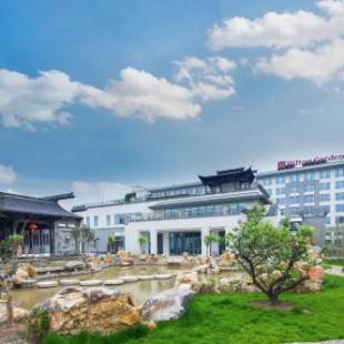 Фотографии гостиницы 
            Hilton Garden Inn Qidong