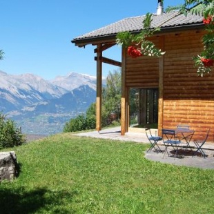 Фотография гостевого дома Chalet au Bisse