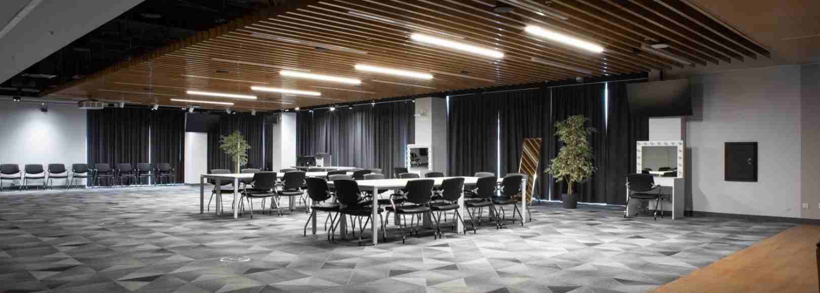 Фотография конференц-зала Конгресс-центр МВЦ Екатеринбург-Экспо Залы-трансформеры