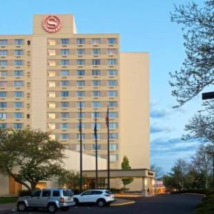 Фотографии гостиницы 
            Sheraton Bucks County Langhorne