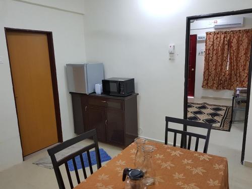 Фотография гостевого дома MRI Residence - Homestay in Sg Buloh with Paid Private Pool - No Pork&Alcohol Allowed