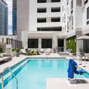 Фотографии гостиницы 
            Hampton Inn & Suites Miami Wynwood Design District, FL