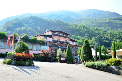 Фотография гостиницы Hotel Saligari