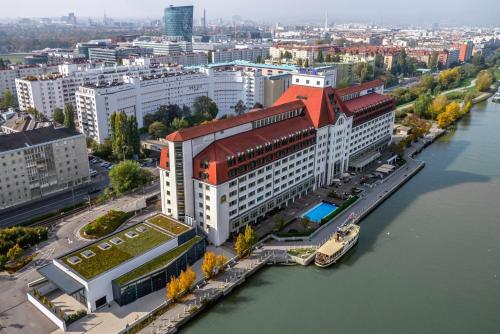 Фотография гостиницы Hilton Vienna Danube Waterfront