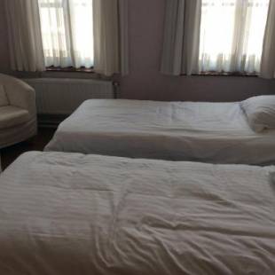 Фотографии мини отеля
Beaux Temps b&b