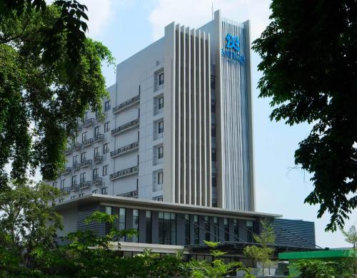 Фотография гостиницы BATIQA Hotel Cirebon