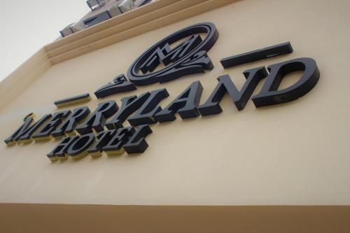 Фотографии гостиницы 
            New MerryLand Hotel