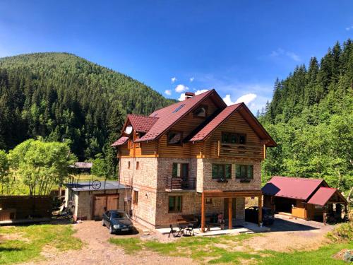 Фотография гостевого дома Под Магурой
