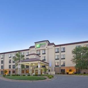 Фотографии гостиницы 
            Holiday Inn Express Hotel & Suites Minneapolis - Minnetonka, an IHG Hotel