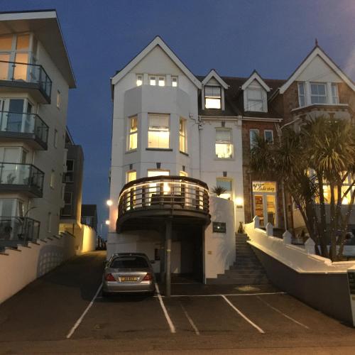 Фотография гостиницы The White House Hotel