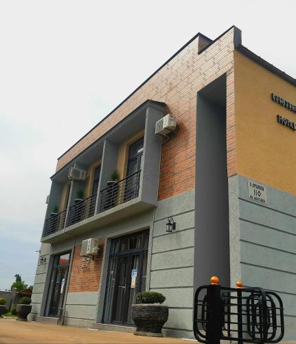 Фотография гостиницы Golden Fleece Zugdidi