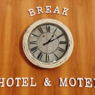 Фотографии гостиницы 
            BREAK HOTEL & MOTEL