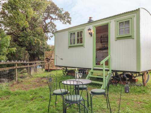 Фотографии гостевого дома 
            Shepherd's Hut