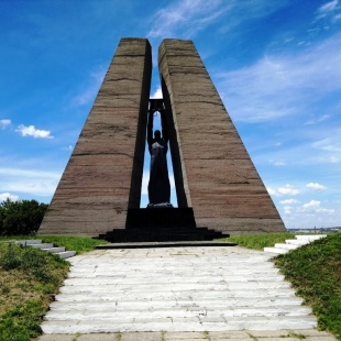 Фотография достопримечательности Мемориальный комплекс Жертвам фашизма