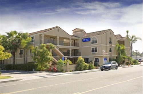 Фотография гостиницы Americas Best Value Laguna Inn and Suites