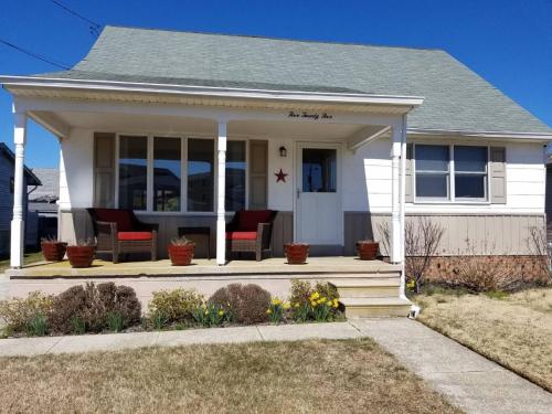 Фотография мини отеля ⭐️The Lucky 7 Beach House⭐️Water view⭐️4 bedroom⭐️