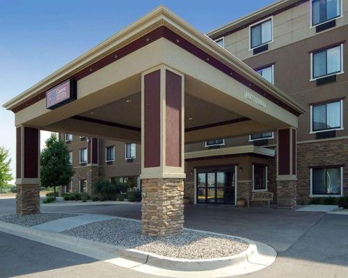 Фотография гостиницы Comfort Suites Grand Rapids North