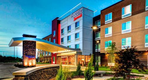 Фотография гостиницы Fairfield Inn & Suites by Marriott Lansing at Eastwood