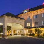 Фотография гостиницы Days Inn by Wyndham Ottawa Airport