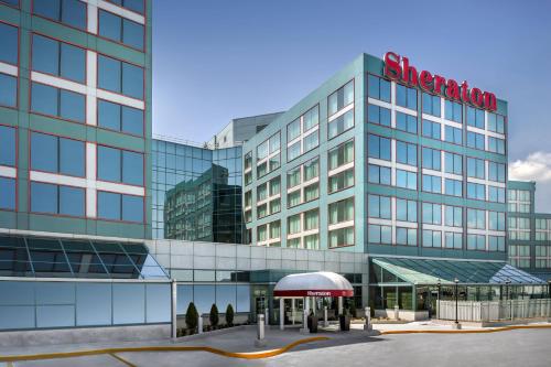 Фотография гостиницы Sheraton Gateway Hotel in Toronto International Airport