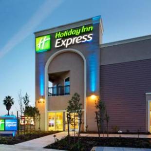 Фотографии гостиницы 
            Holiday Inn Express Benicia, an IHG Hotel