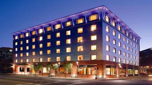 Фотография гостиницы Hilton Garden Inn Portland Downtown Waterfront