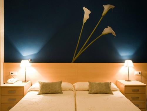 Фотография гостиницы Hotel Restaurant Llansola