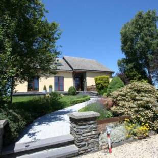 Фотографии гостевого дома 
            Peaceful Cottage in Ardennes with Private Terrace