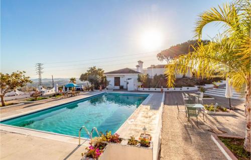 Фотографии гостевого дома 
            Nice home in Mijas w/ Outdoor swimming pool, WiFi and 4 Bedrooms