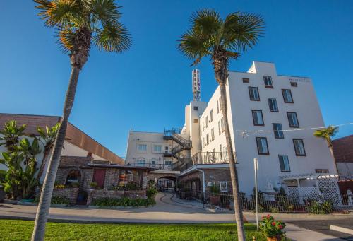 Фотография гостиницы Pismo Beach Hotel
