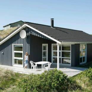 Фотографии гостевого дома 
            Three-Bedroom Holiday home in Løkken 4