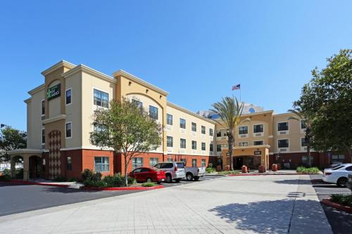 Фотография гостиницы Extended Stay America Suites - Orange County - Huntington Beach