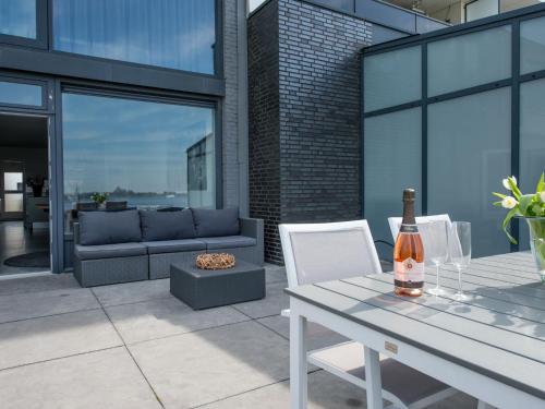 Фотография гостевого дома Modern Holiday Home in Kamperland near the Sea