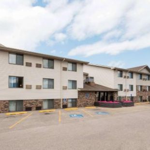 Фотография гостиницы Serena Inn & Suites of Rapid City