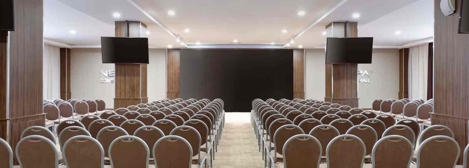 Фотография конференц-зала Gubernatorsky Hall