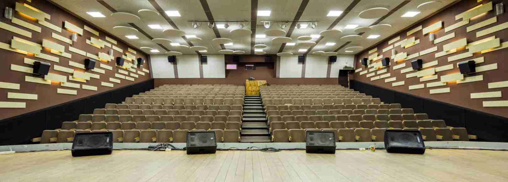 Фотография концертного зала Зрительный зал КДЦ Бронницы